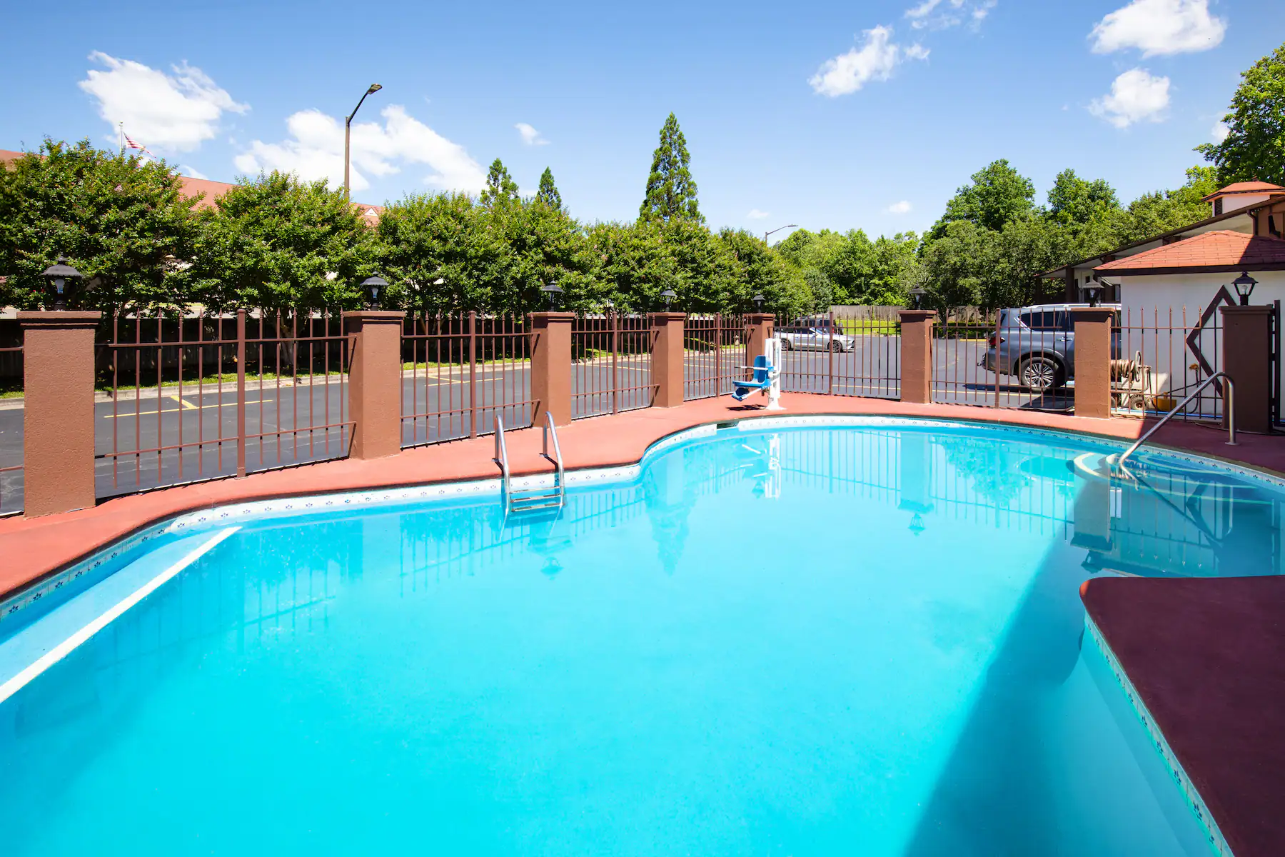 57743_outdoor_pool_2